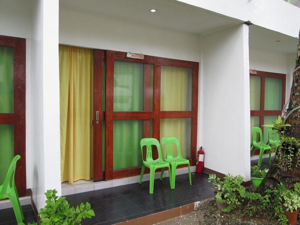 Reddoorz Plus @ Secret Garden Boracay Balabag  Екстер'єр фото